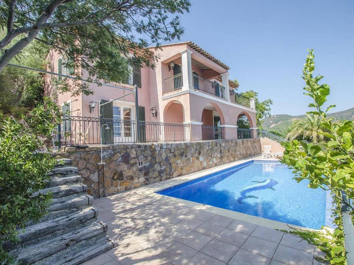 Villa In Antheor With Private Swimming Pool Saint-Raphaël 외부 사진